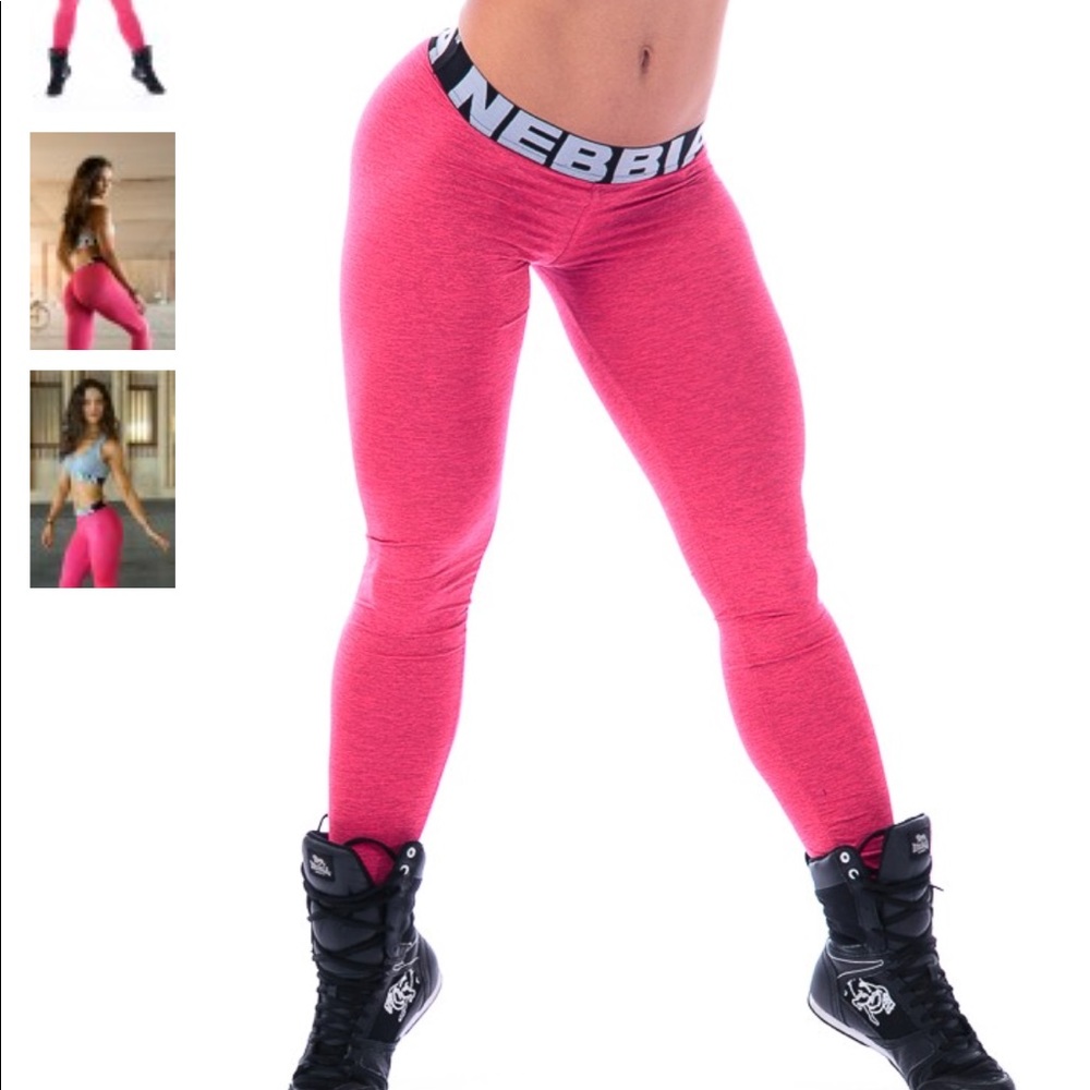 Nevis Booty-scrunch leggings